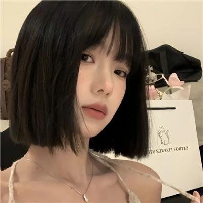 爬上山